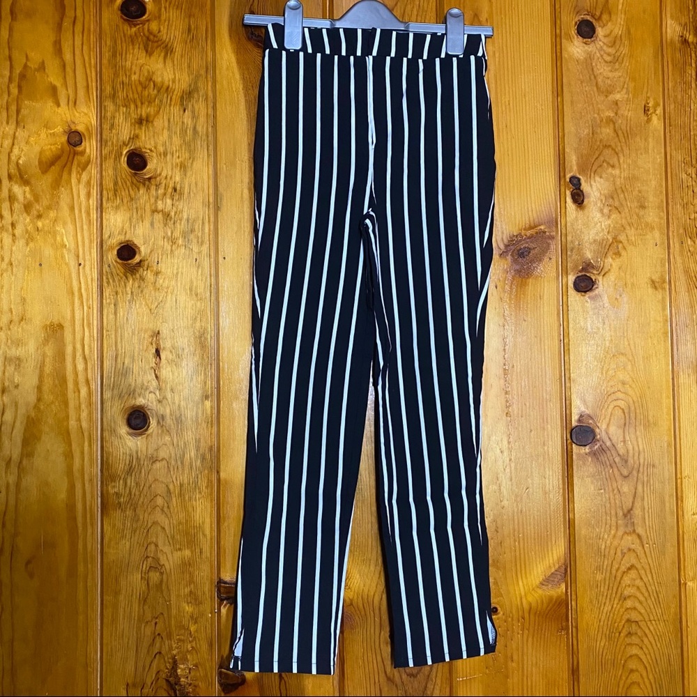 FOREVER 21 High Waist Pin Stripe Ankle Pants